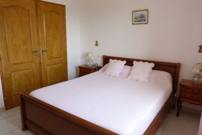 Bedroom the roses